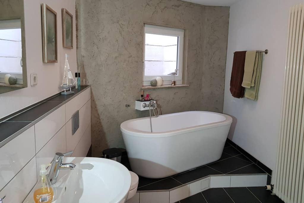 Idyllische Ferienwohnung Zum Wohlfuehlen+Entspannen Lichtenstein  Esterno foto